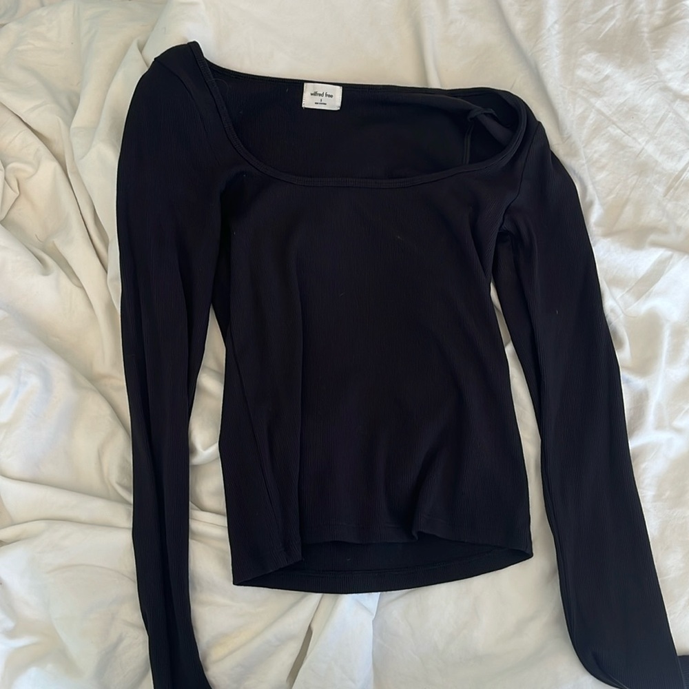 Black wilfred longsleeve top from aritzia